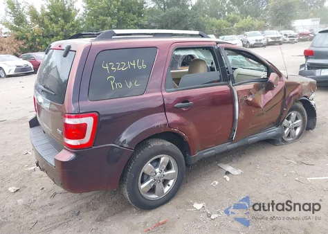 2010 Ford Escape Limited z USA, uszkodzony, nr VIN 1FMCU9EG1AKC83666